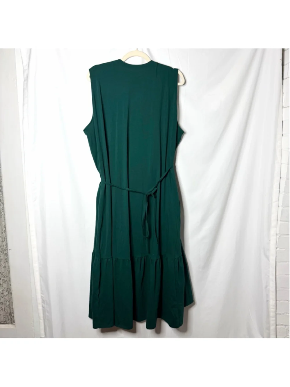 NEW with tags Universal Standard Tiered Twirl Wrap Dress Green Conifer L (22-24) - Picture 6 of 11